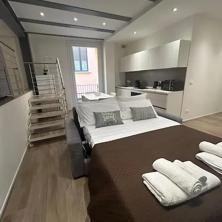 Ariosti 3 - Piazza Maggiore Boloňa