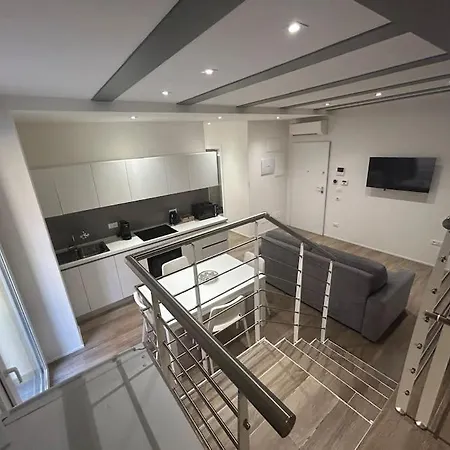 Ariosti 3 - Piazza Maggiore Bolonya