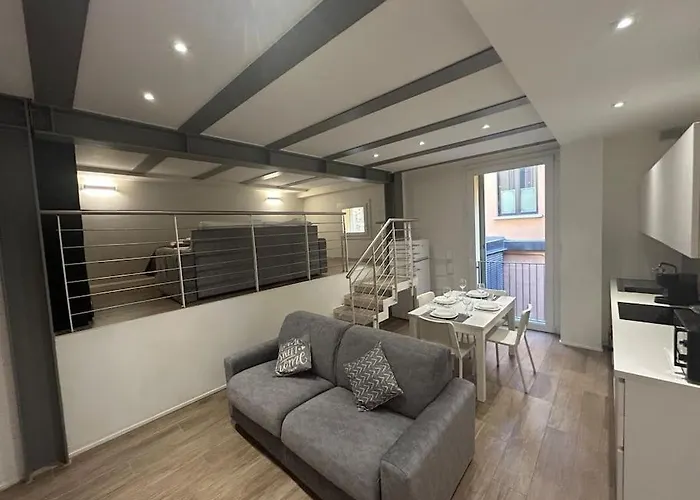 Ariosti 3 - Piazza Maggiore *