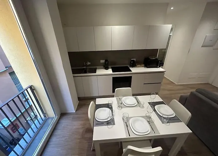 Ariosti 3 - Piazza Maggiore *